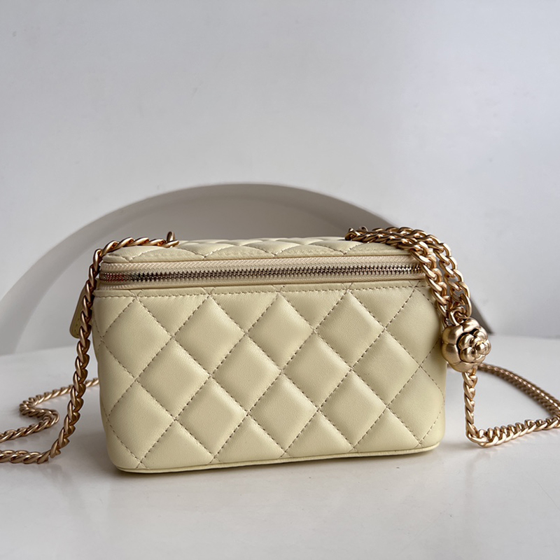 

Designer Cosmetic Bags Luxury Clutch With Chain Bags Lambskin Vanity Case 10A Crossbody Bag With Box C068, Yellow