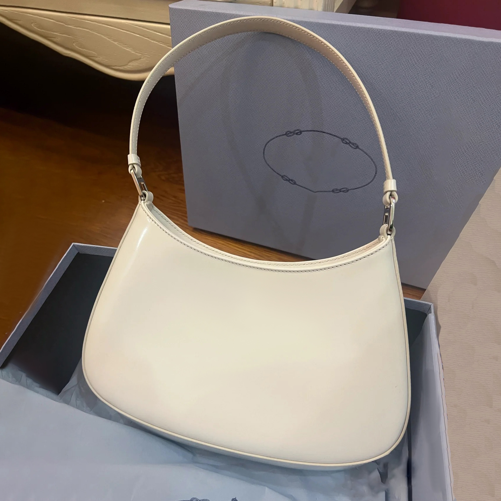 

2size Hobo triangle Beach bags fashion Genuine Leather pink designer underarm bag womens mens tote bag high quality clutch handbag crossbody Shoulder Luggage Bags, Light green-big