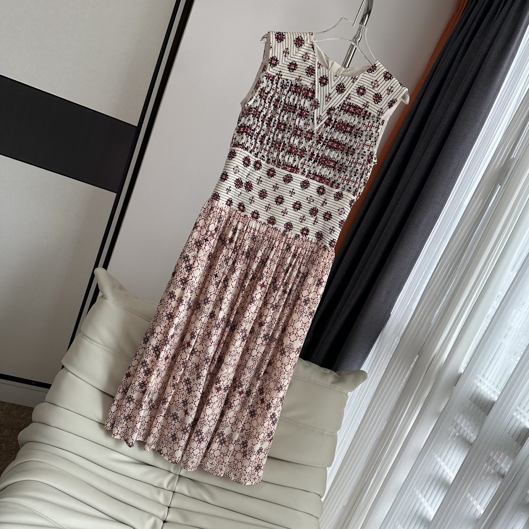 

European fashion brand Spring/Summer New Vintage Print Tank Top Dress, Multi