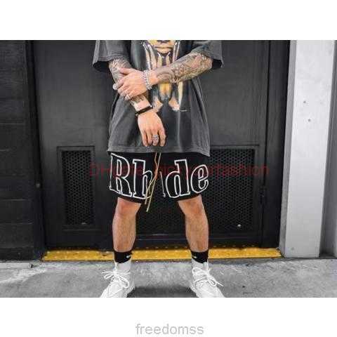 

Designer Short Fashion Casual Clothing Beach shorts Rhude Shorts High Street Sports Casual Loose Beach Pants kanyes Fog 5point Pants Men Joggers Sportswear 2026, Black
