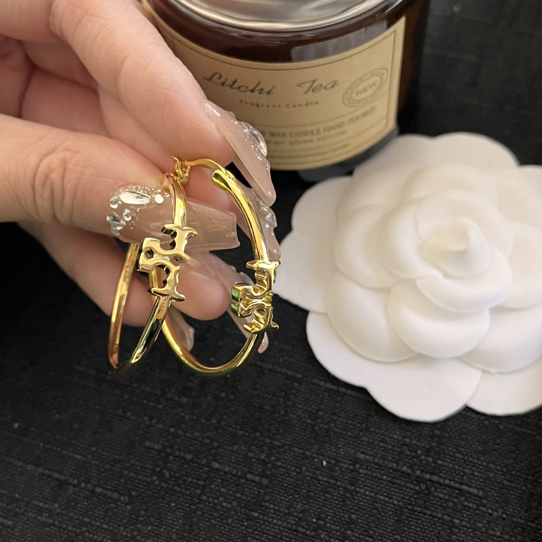 

Womens Reproduction Gold Plated Earrings Luxury TB Brand Jewelry Classic Correct Logo 2023 New Fashion Girl Love Ear Pendant Summer Party Travel Gift Earrings