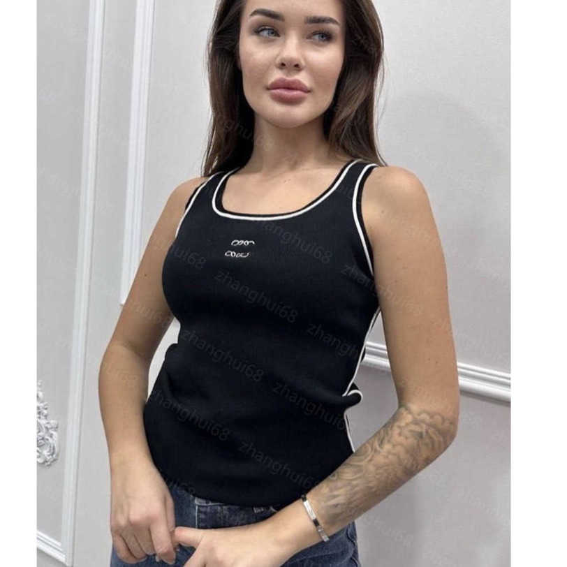 

23ss Womens Knits womens designer clothing chest logo embroidered knitted vest tops High quality womens clothes a1