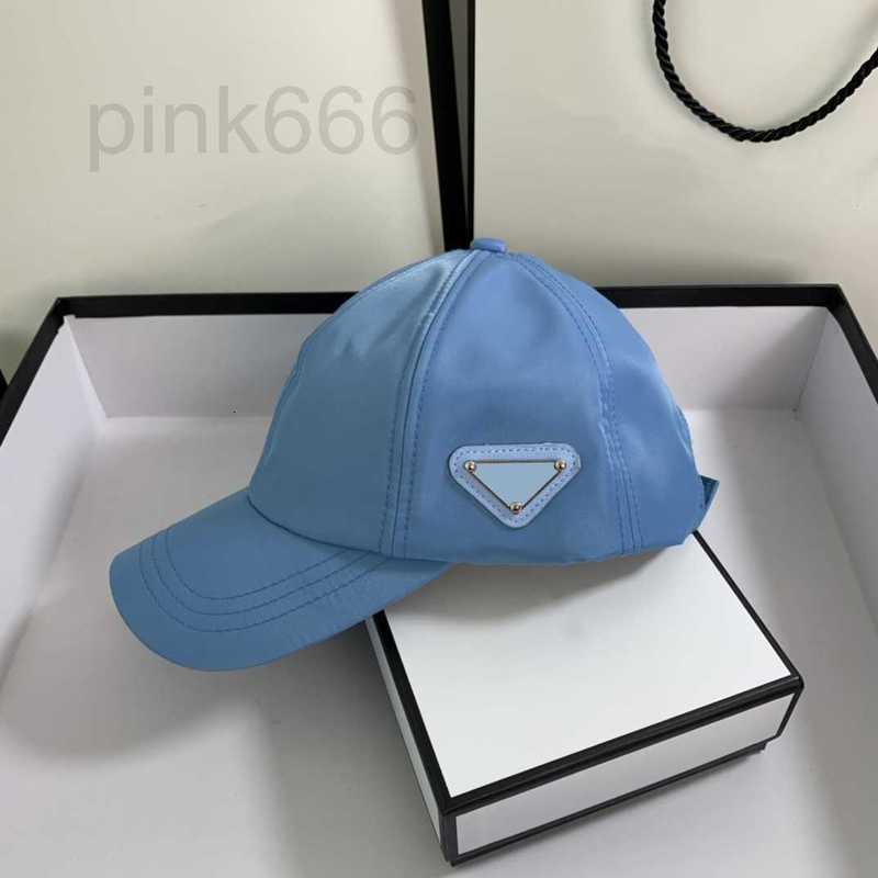 

Ball Caps Designer Designers baseball caps Luxurys cap solid color letter tongue hats Side sports temperament hundred take couple casual travel QLME, Red