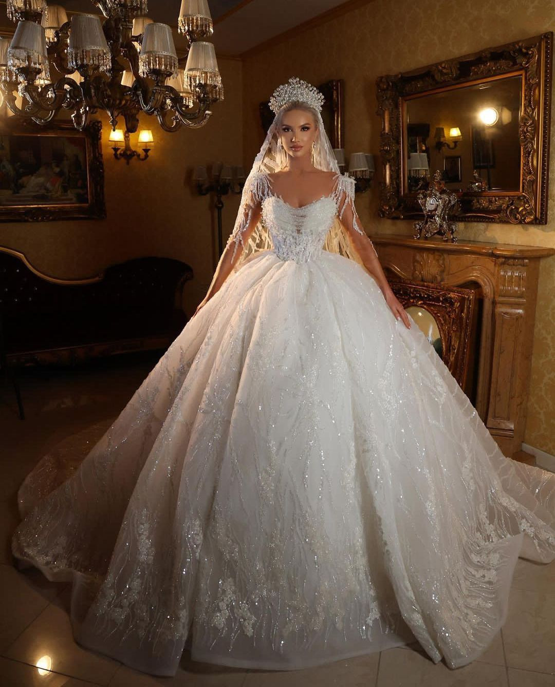 

Elegant Ball Gown Wedding Dresses V Neck Long Sleeves Sequins Appliques Beaded Floor Length Ruffles 3D Lace Zipper Tassel Bridal Gowns Plus Size Vestido de novia, Multicolor