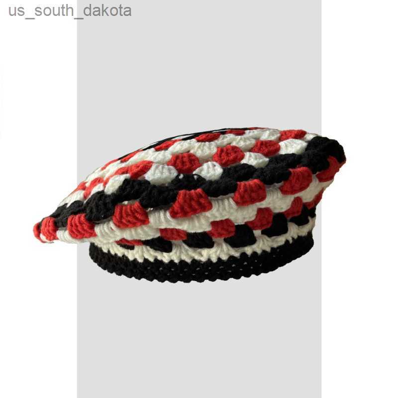 

2022 Autumn New Color-blocking Crocheted Knitted Hollow Beret Cap Female Korean Retro Fashion No Eaves Painter Hats Boinas L230523