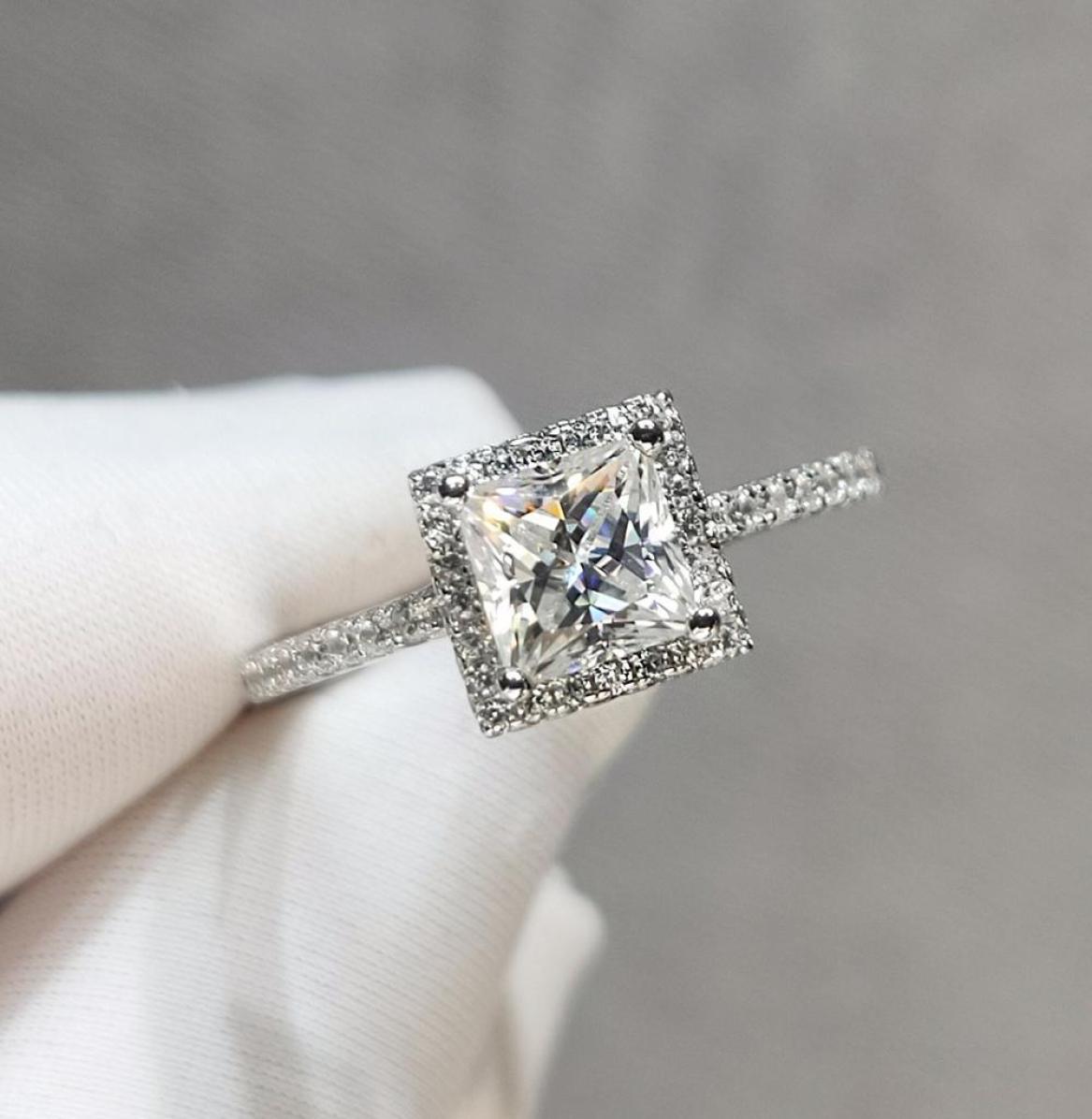 

Rings 1 Ct Diamond Test Past Square Brilliant Cut d Color Moissanite Ring Classic 65mm Gemstone Engagement for Women Party2447784