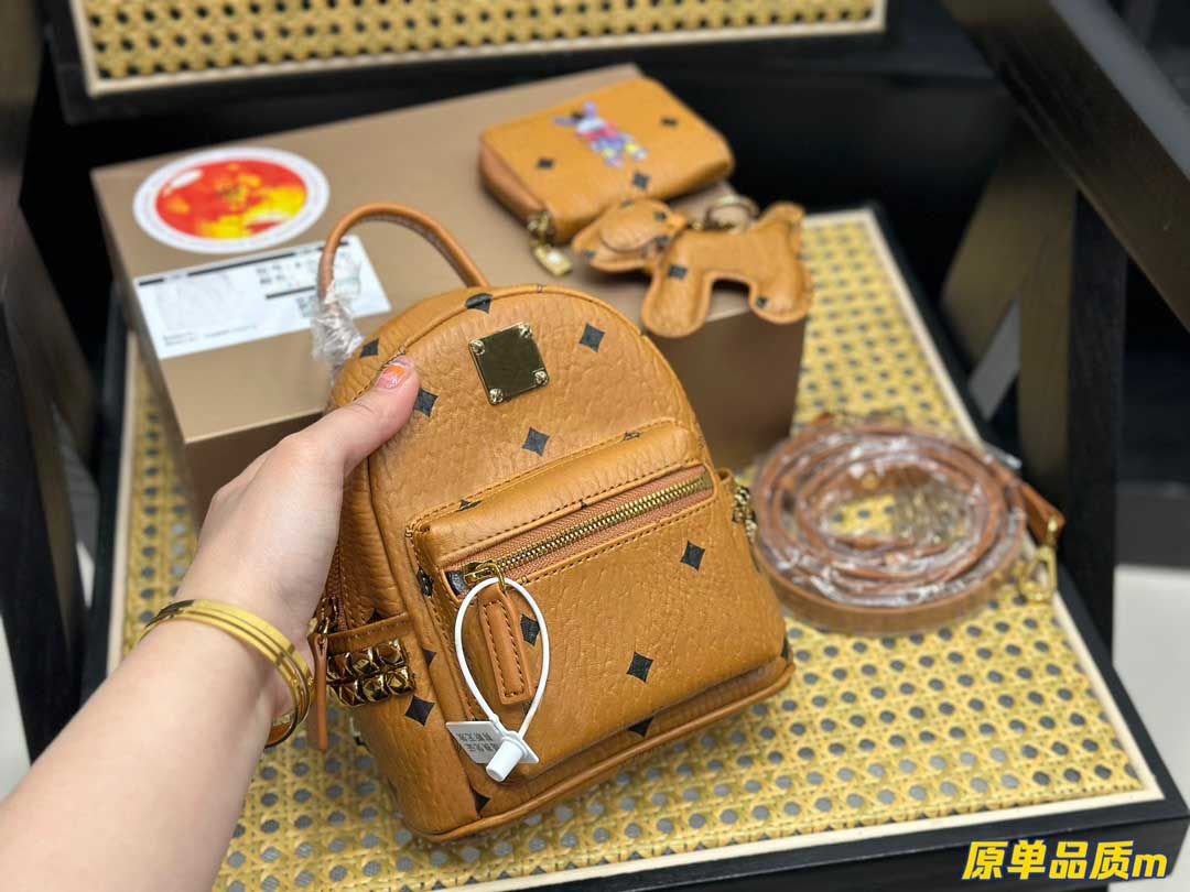 

backpack spring/summer 2023 bag backpack new student backpack fashion Joker mini small small Designer Fsqav, Brown