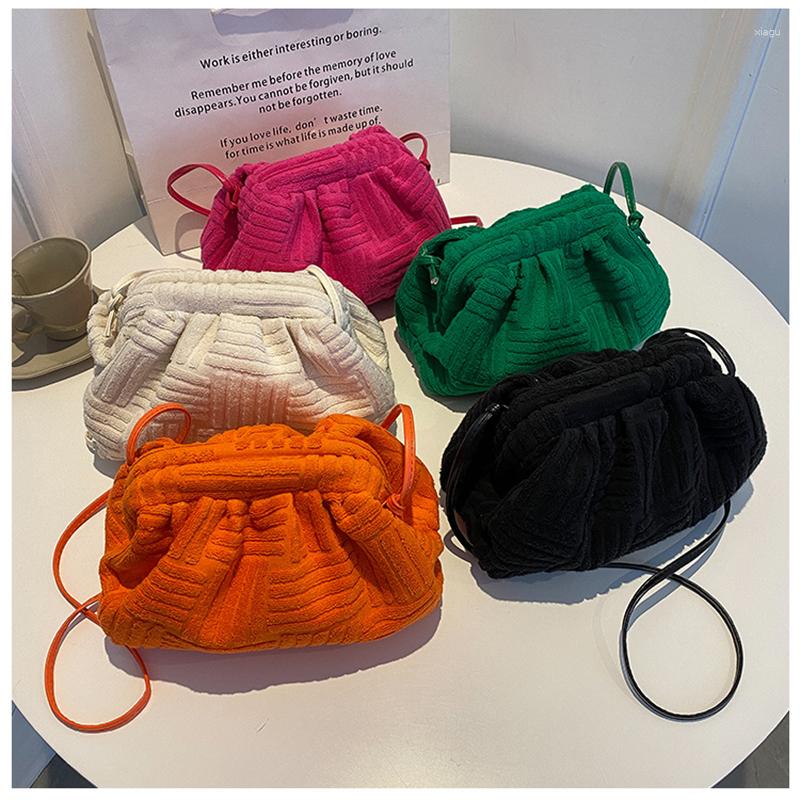 

Evening Bags Luxury Towel Bag Handbag 2023 Women Fashion Portable Bucket Chain Shoulder Messenger, Black