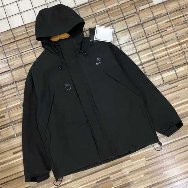 

Original Luxury Brand Arc Designer Jacket Women Outdoor Waterproof Beta Series Cardigan Coat Hooded Sweatshirt Windbreaker Sportswear 2 3VZC, Black