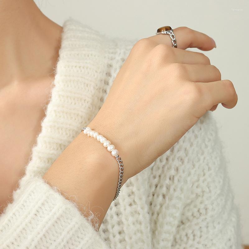 

Link Bracelets Choker Portrait Square Pearl Bracelet Titanium Steel Jewelry