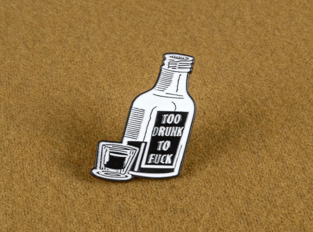 

Too Drink Wine Enamel Pin Bottle Cup Badge Brooch Backpack Clothes Lapel Pin Black and White Glass Jewelry Gift for Friends Men6405673, Red