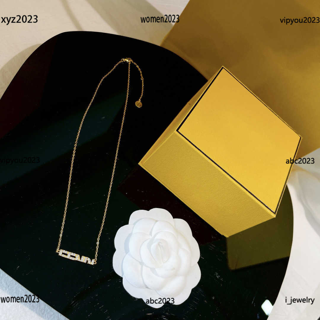 

designer women necklace high quality Full Diamond Letter pendant jewelry fashion Pendant Necklaces #Including brand box new arrival