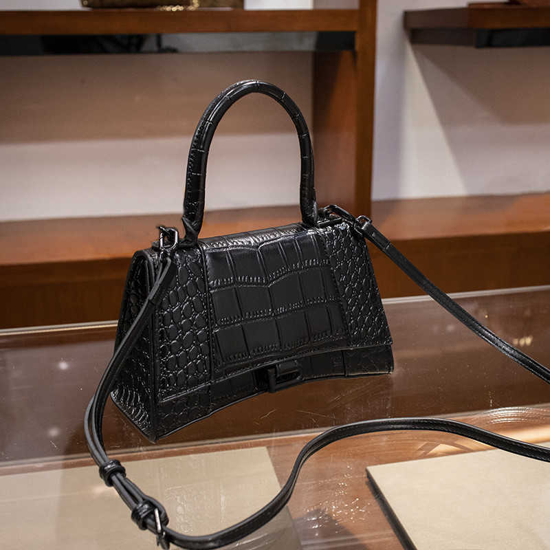 

Designer Hourglass Bag Shoulder Handbag Women's Leather Handheld clamshell Purse Clearance Wholesale classic crocodile pattern luxury casual crossbody bag, Small blue