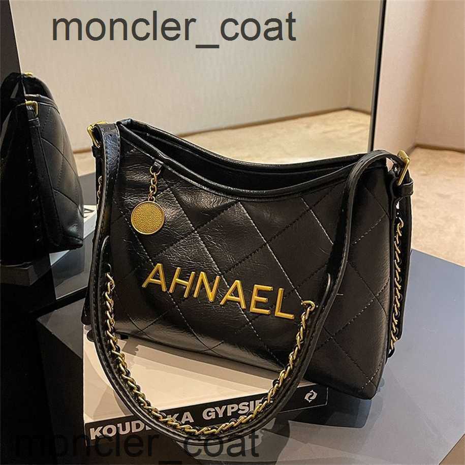 

Evening Bags 60% Off Purses Outlet Autumn and Winter Niche Design Bag New Women's Popular Messenger One Shoulder Armpit Bucket Hcxt, Black small