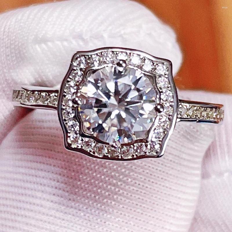 

Cluster Rings Square Design Moissanite Ring 1CT For Women Round Cut Color D Gemstone Synthesis Diamond 18K White Gold Plated S925 Silver