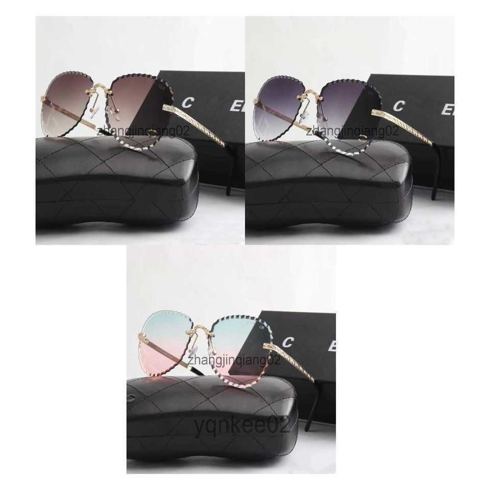 

Designer Channel Sunglasses Cycle Luxurious Fashion Sports Polarize Sunglass Men Women New Vintage Baseball Summer Beach Driving Green Pink Round Sun Glasses