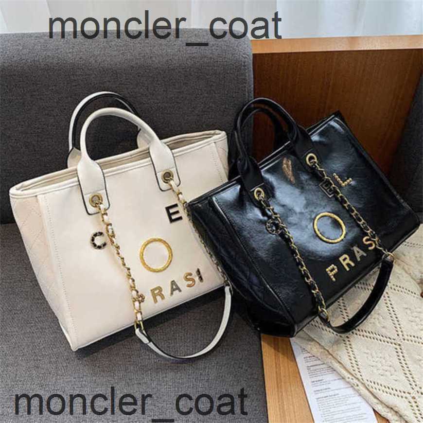 

Evening Bags 80% Off Handbags Luxury Women's Beach Designers Metal Pearl Letter Badge Tote Bag Small Leather Large Female Chain Wallet Backpack 2rua Zsbm