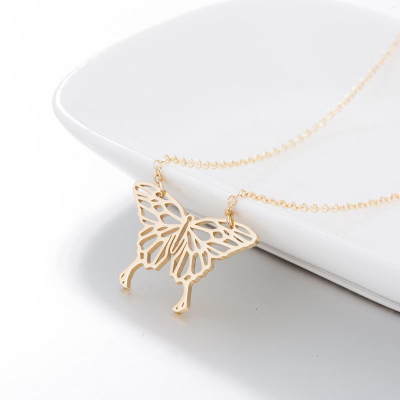 

Pendant Necklaces Daisies Origami Butterfly Necklace Geometric Animal Insect Decoration Choker Jewelry