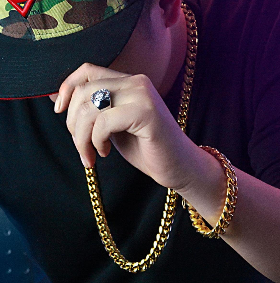 

Europe and America Hip Hop Mens Stainless Steel Jewelry 8mm 30Inch Yellow Gold Plated Heavy Cuban Chain Necklace Bracelet Set for 5156160