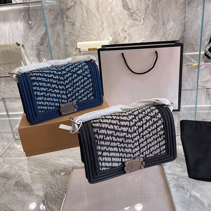 

2023 Fashion Vintage Bags Luxury Shoulder Bag Distressed Channel CC Woc Shopping Chain Flap Designer Crossbody Chains Women Zig Zag Hasp Belts Size 25cm, Black 21x13cm