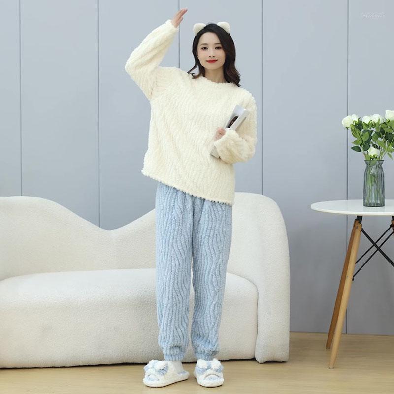 

Women's Sleepwear Autumn Winter Warm Flannel Women Pyjamas Sets Thick Coral Velvet Long Sleeve Pajamas Two-piece Set Fleece Home Clothes, Beige