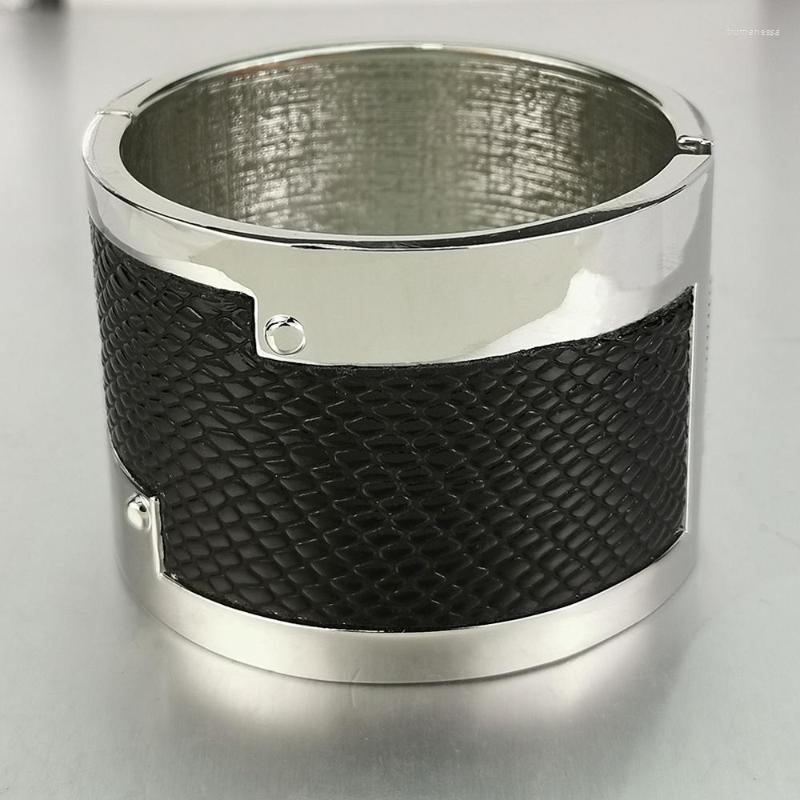 

Bangle Wide Big Alloy Bracelet Punk Leather Chunky Bracelets For Women Statement Fashion Female Party Jewelry UKMOCBangle Raym22