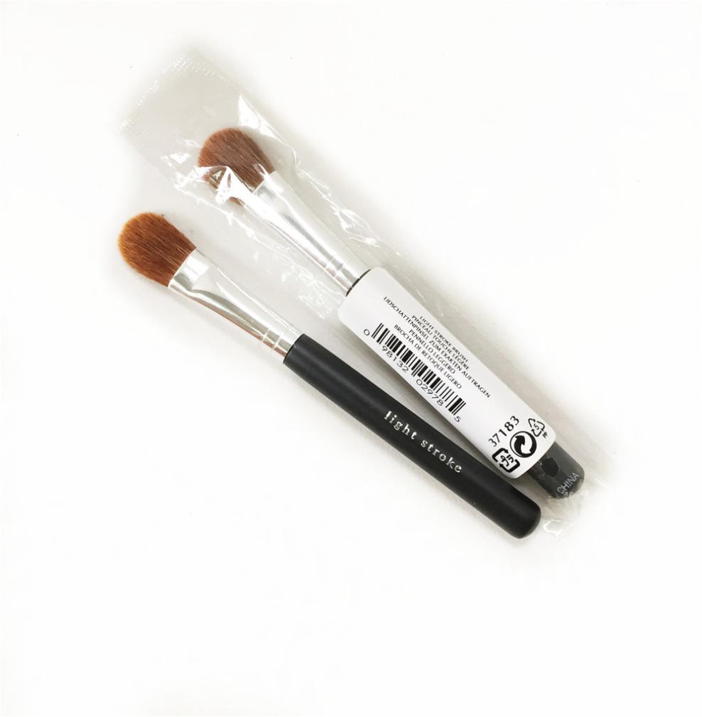 

Light Stroke Large Shadow Makeup Brush Maximum DomedShaped Soft Eye Nose Shadow Blending Beauty Cosmetics Tools3051512