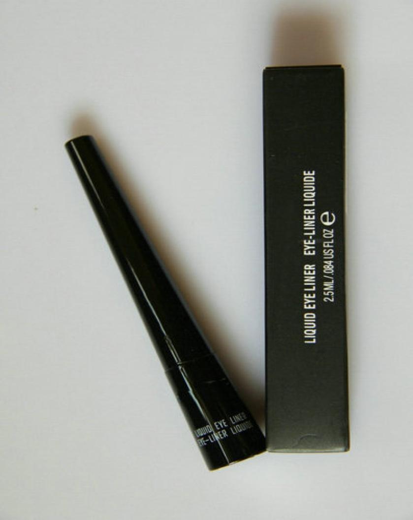 

Makeup Waterproof Selena Eyeliner Black Color Eye Liner Make Up 5PcsLot6130685