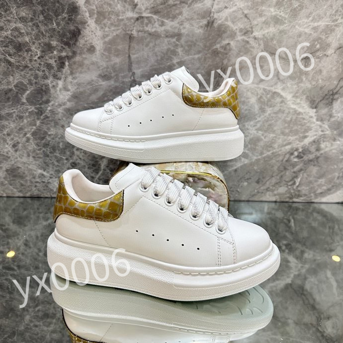 

2023 new top Hot Designer Casual shoes for men womens white Natural grey Cream Black Burgundy Purple mens sports sneakers trainers