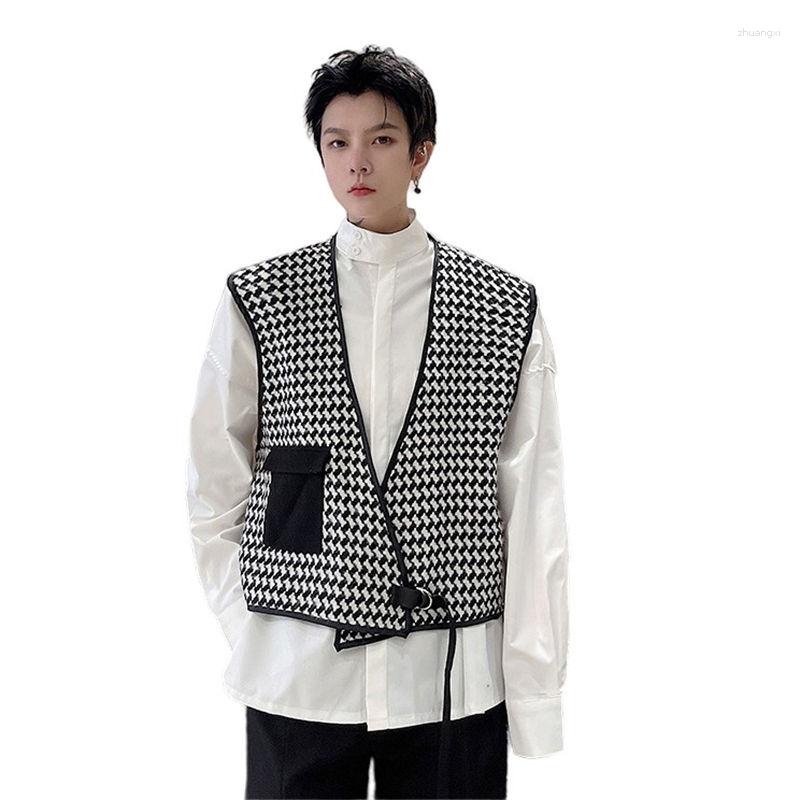 

Men's Vests VERSMA Korean Retro Chic Design Sense Black Sleeveless Vest Waistcoat Men Spring Luxury Youth Jacket Drop