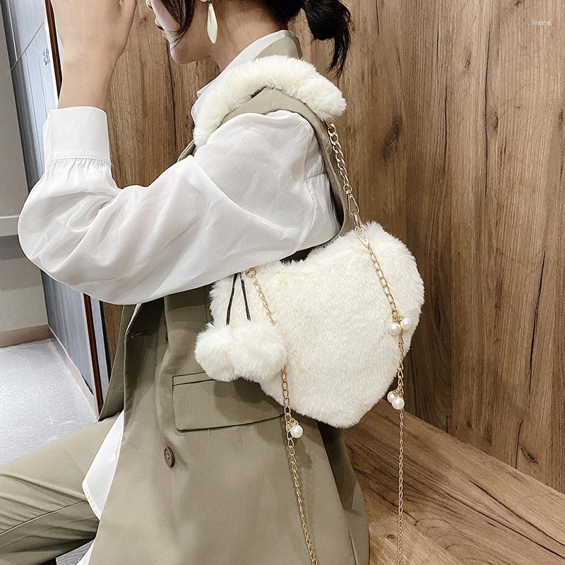 

Evening Bags Love Fluffy For Women 2023 Chains Plush Tote Bag Soft Furry Small Luxury Designer Handbag Heart Shaped Fur Shoulder, White-metal chain