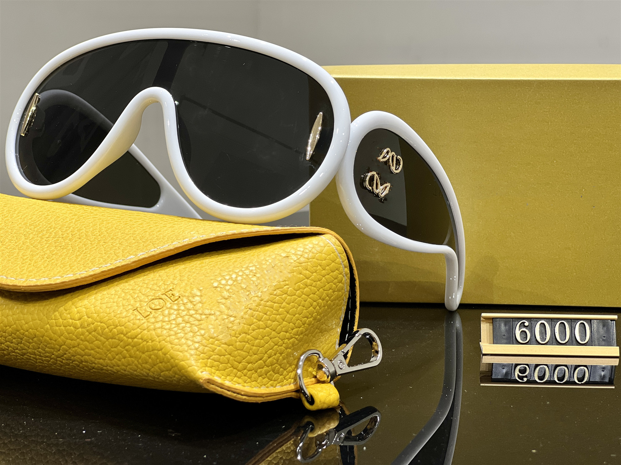 

Designer Sunglasses For Women Men Cat Eye Eyewear Special UV 400 Protection Letters Big Leg Double Beam Frame Outdoor Classical Style Women Sunglasses 6000H