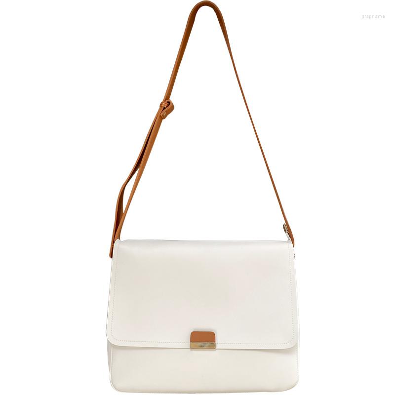 

Evening Bags Korean 2023 Fashion Wide Shoulder Belt Messenger Bag Student Large Capacity Saddle Versatile Ins Female, Black