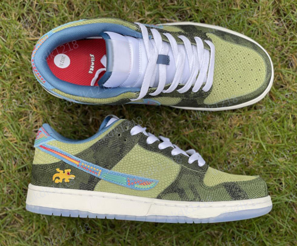 

Running Shoes SB women men US11 Sneakers Siempre Familia shadow SB TRD QS Low skateboard Chicago Travis dunks Sports DO2160-335, Green