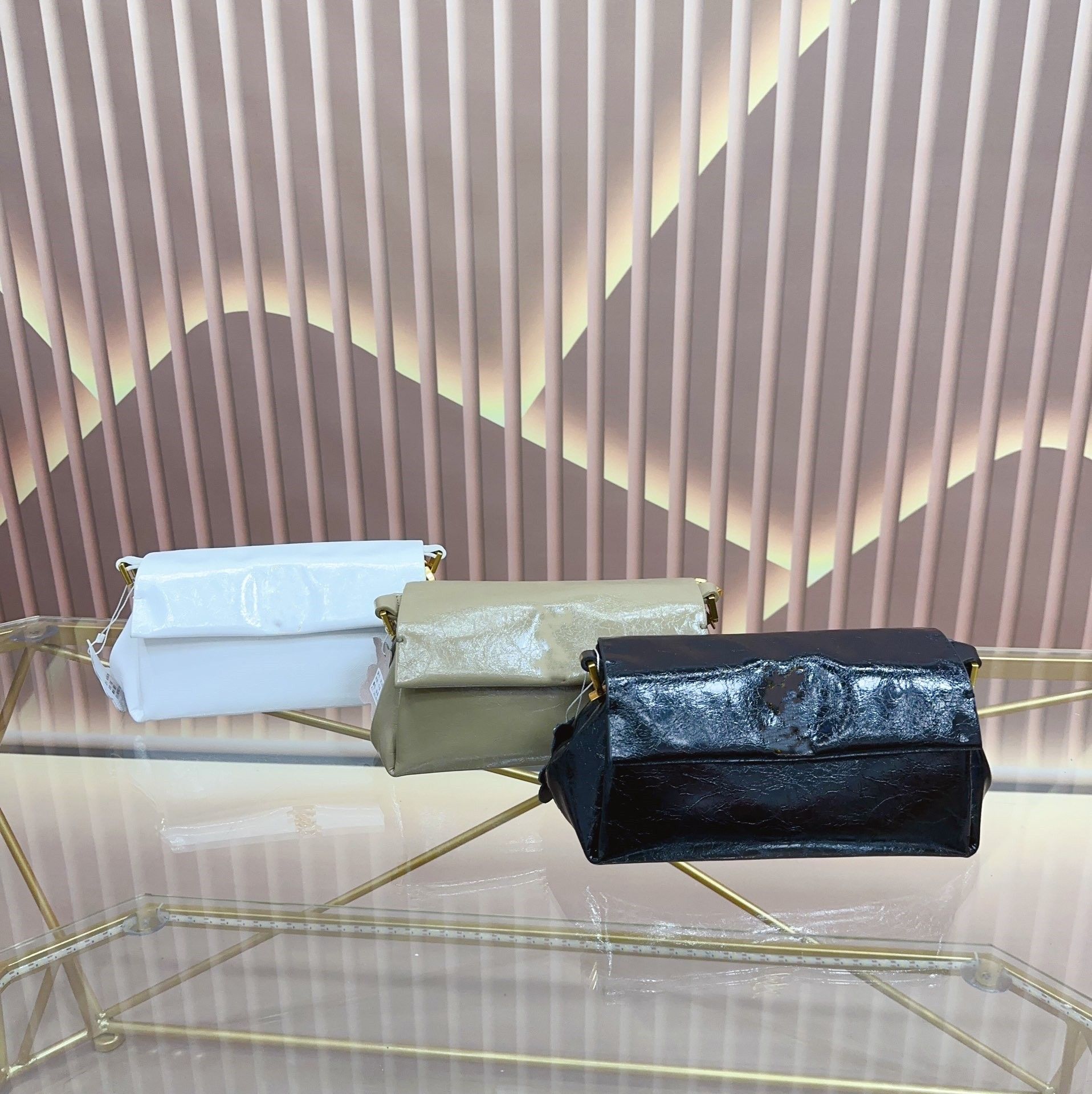 

Designer sling box soft bag for folding cowhide bag fashion Joker gift women with shoulder Crossbody bags Lepcn, Black