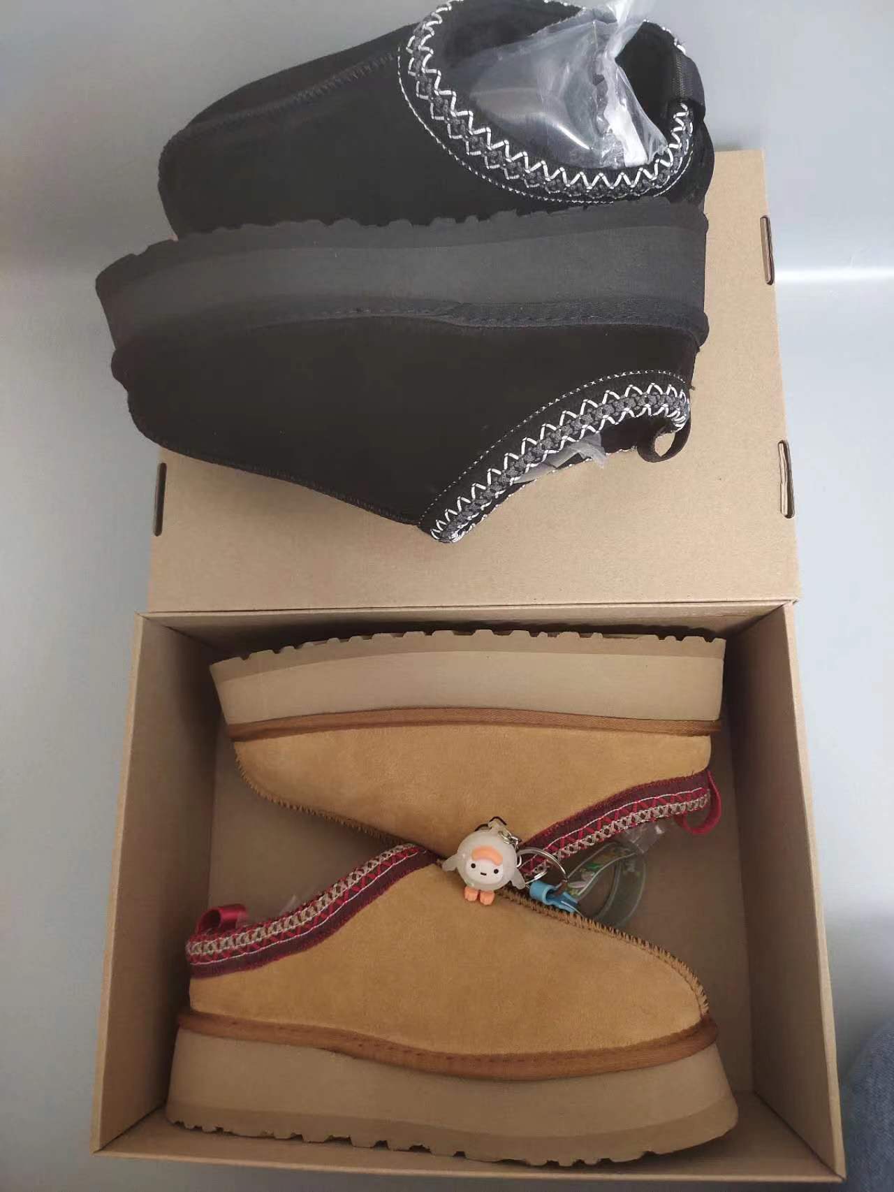 

2023 Fashion autumn winter cashmere leather thick sole comfortable cotton slippers cotton boots, Black