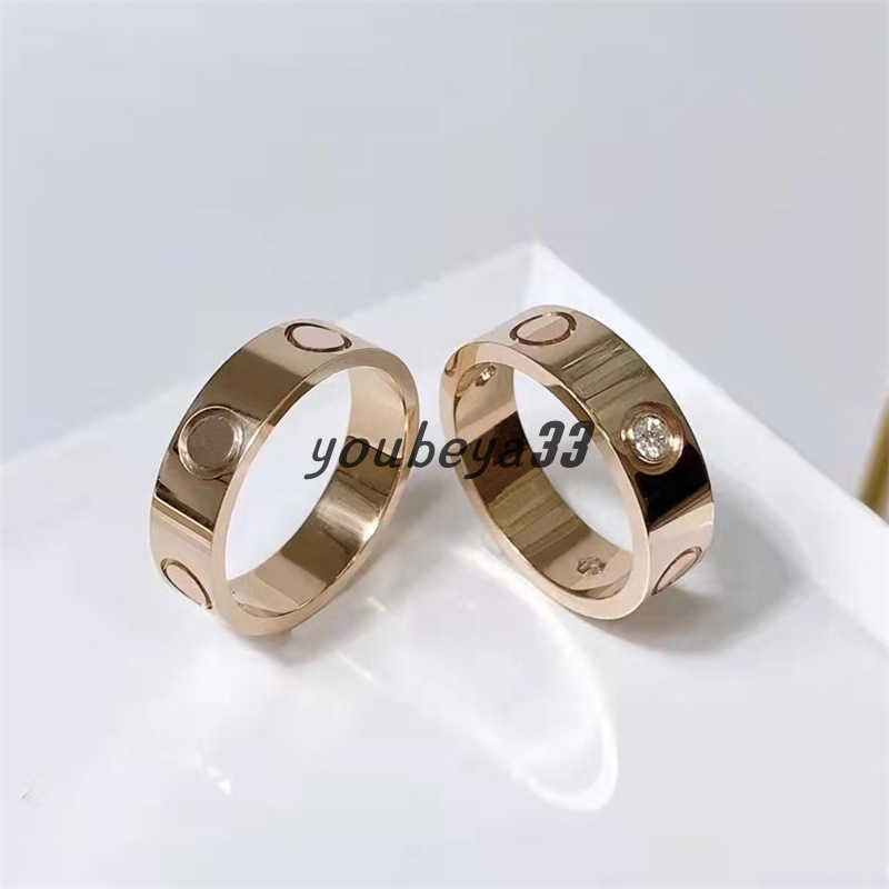 

Designer Ring Titanium Steel Silver Love Rings Men and Women Rose Gold Jewelry Couples Christmas Ring Gift Party Wedding Accessories Size 5-11 Width 4-6 mm