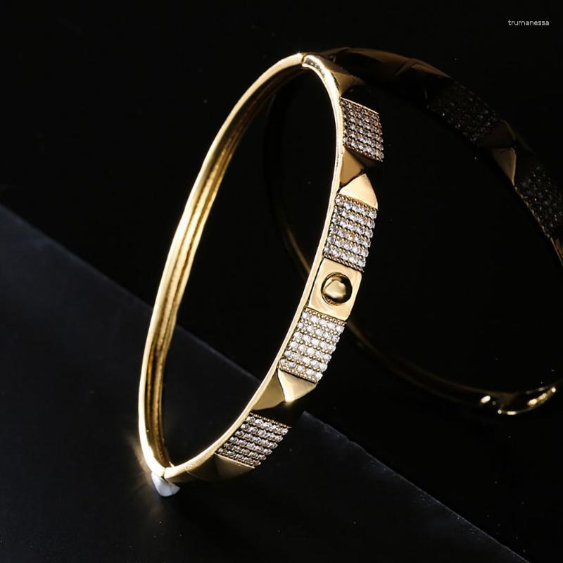 

Bangle Luxury Lucky Geometric Open Cuff Bangles Bracelet For Women Girls Gold Plating Charming Copper Jewelry Gift Raym22