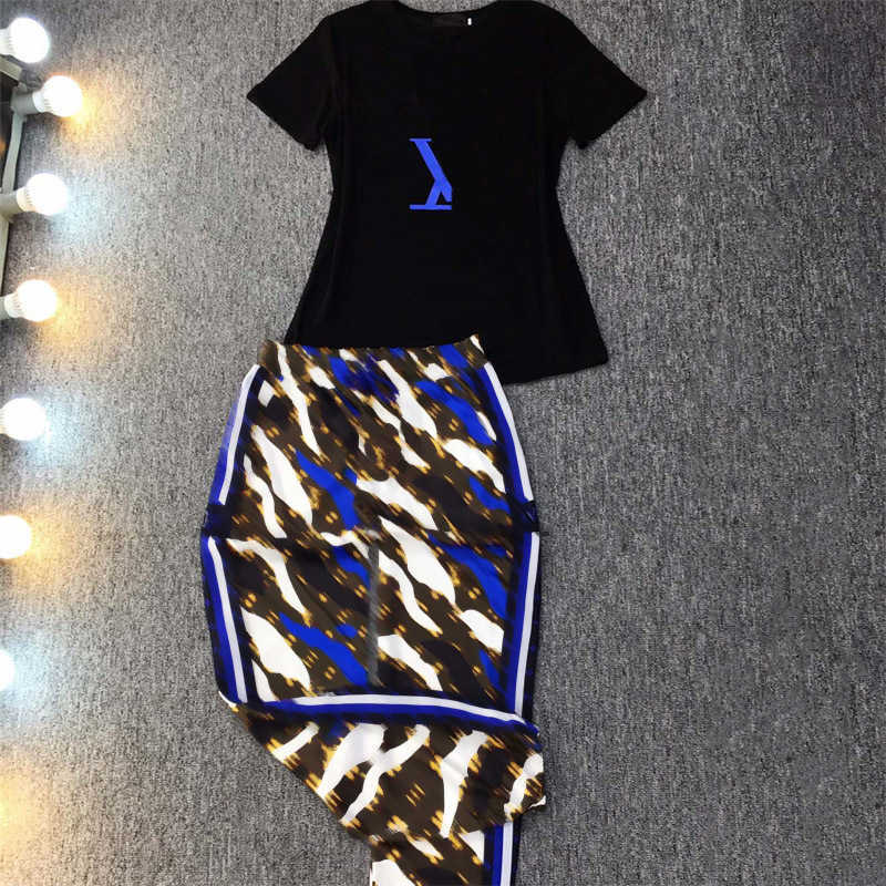 

Designer Tracksuit Womens Two Piece Sets Round Neck Letter Print Short-sleeved T-shirt Striped Casual Comfort Long Pants Outdoor Sports Clothing 55