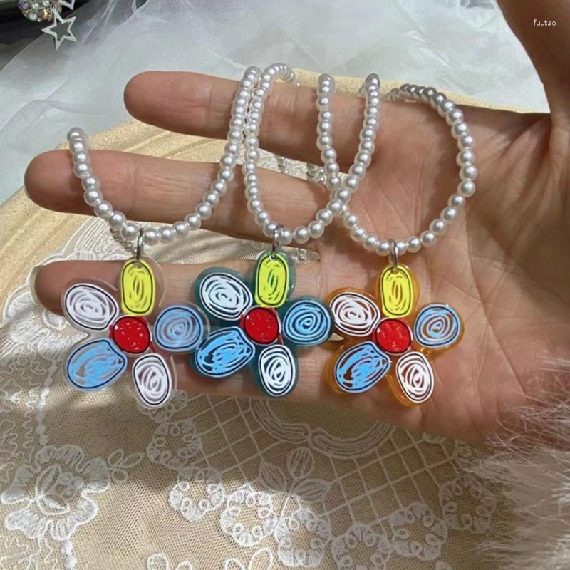 

Pendant Necklaces INS Style Graffiti Flower Choker Acrylic Material For Girl Woman