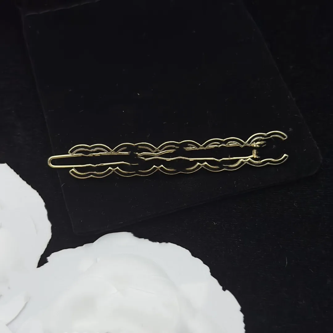 

Women Luxury Designer Brand Letter C Hair Clip Metal Designer Barrettes Letters ccity Barrettes Hair Accessories HairHoop channel Headwear Hair Jewelry Gifts, Customize