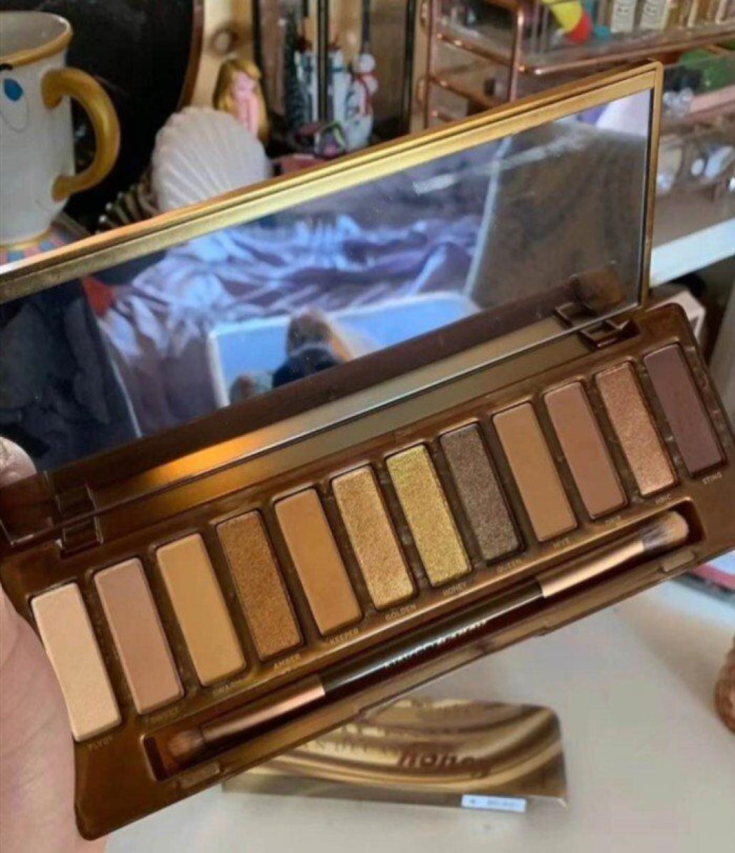 

Brand Honey Eyeshadow Palette Ultraviolet Eyeshadows 12 Colors Eye Shadow PalettesHoney High Quality5518501, Mixed color