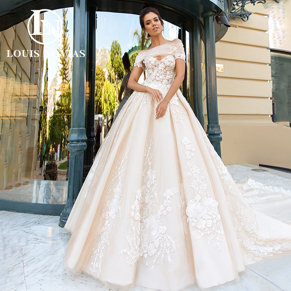 

Luxury Ball Gown Wedding Dress 2023 Sweetheart Beading 3D-Floral Appliques Short Sleeve Wedding Dress for Bride Customized Size Vestidos De Novia, Beige