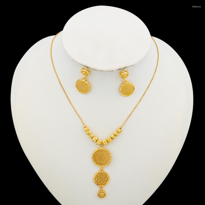 

Necklace Earrings Set Nigerian Gold Color And Eerrings Jewelry Ladies Elegant Plated Choker Weddings Party Gift, Picture shown