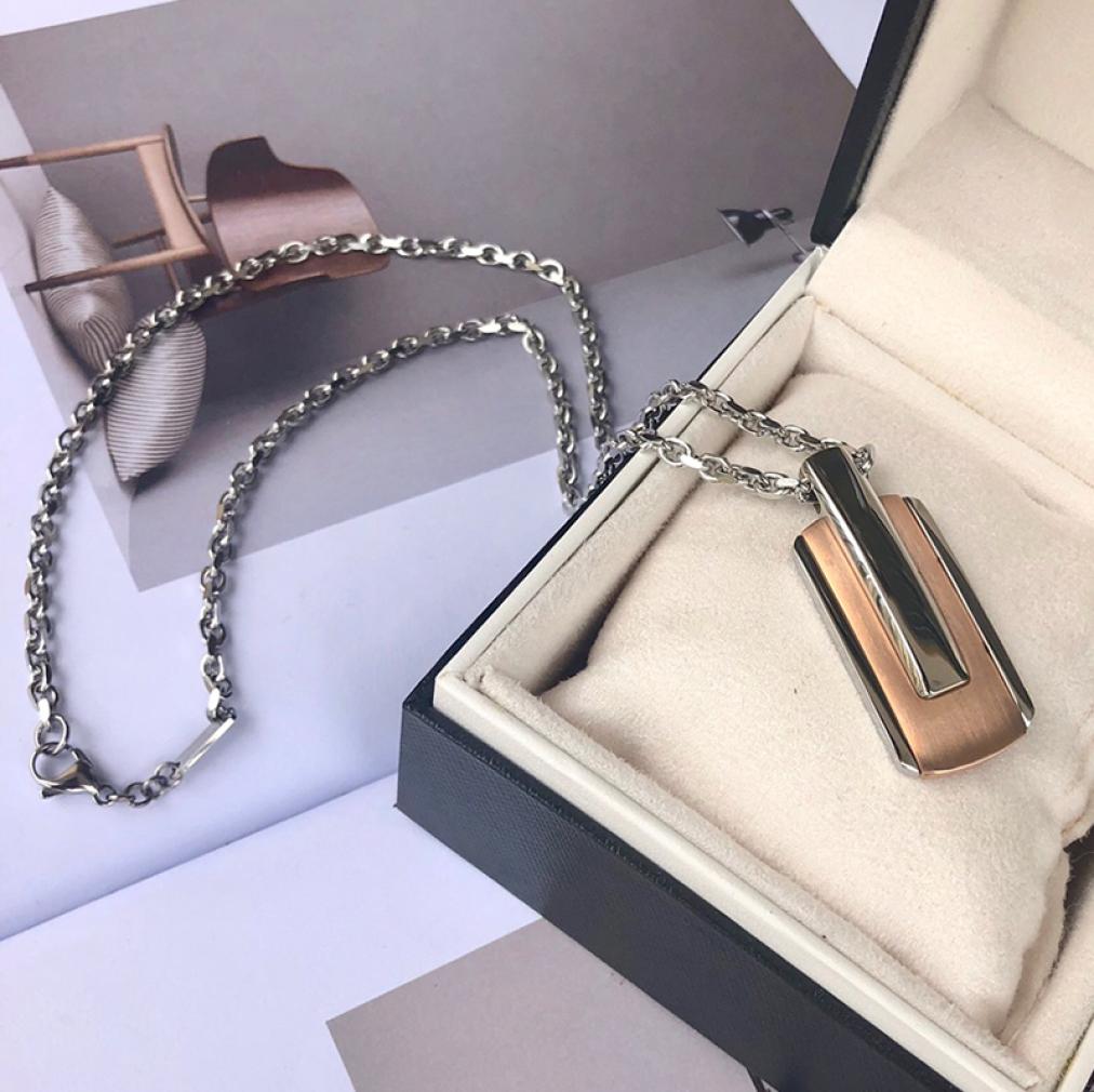 

Designer Necklaces Fashion Classic Men Boutique Necklace Composed Of Refined Steel And Titanium Top Gift Optional Original Box9260301