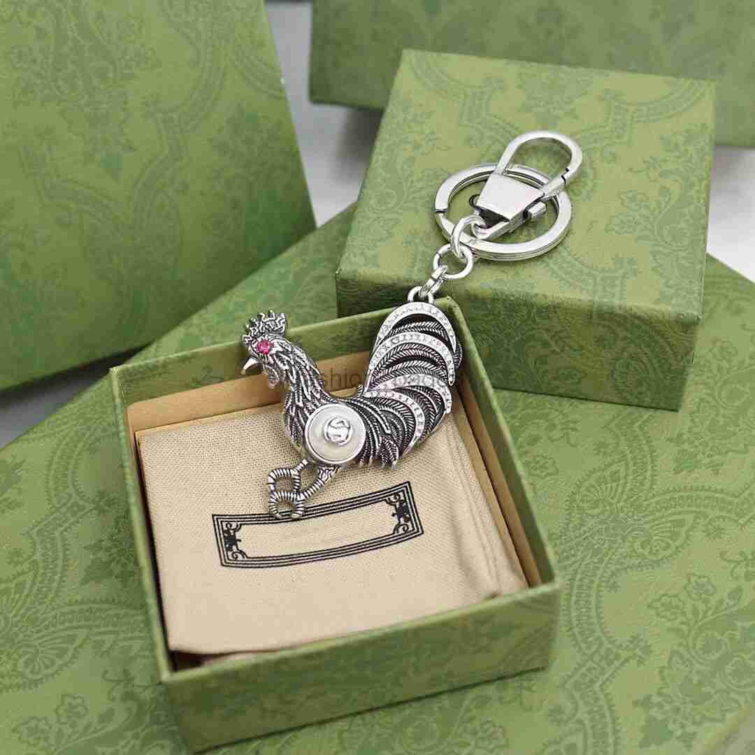 

High Quality Keychain Fashion Women Men Keychains Handmade Keychain Alloy Stylish Buckle Designer Luxurys Key Chain Handbag Ring