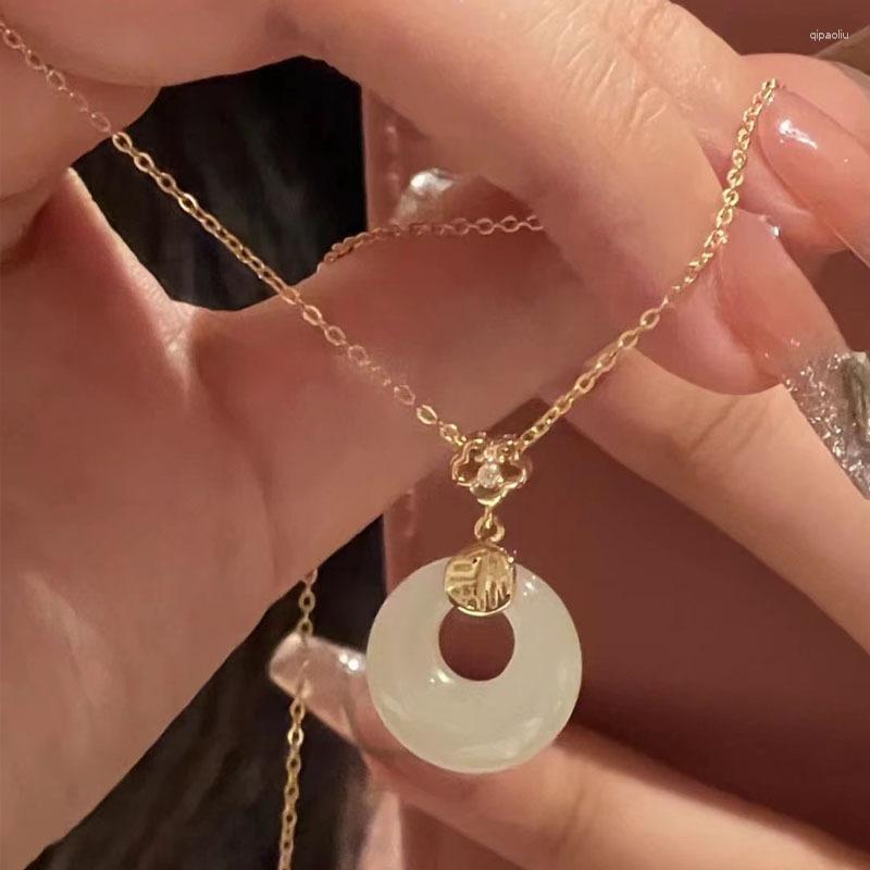 

Pendant Necklaces Vintage Lucky Bead Neck Chain An Jade Necklace Girl Gifts Simple Temperament Fashion Peace Happiness Jewelry For Women