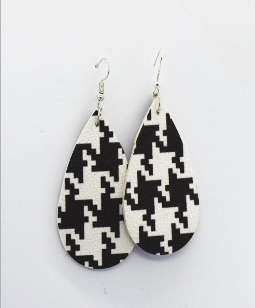 

Beautiful Mixed Styles PU leather Scottish style Plaid leather Drop Earrings Lady Girls Earrings Whole8551812