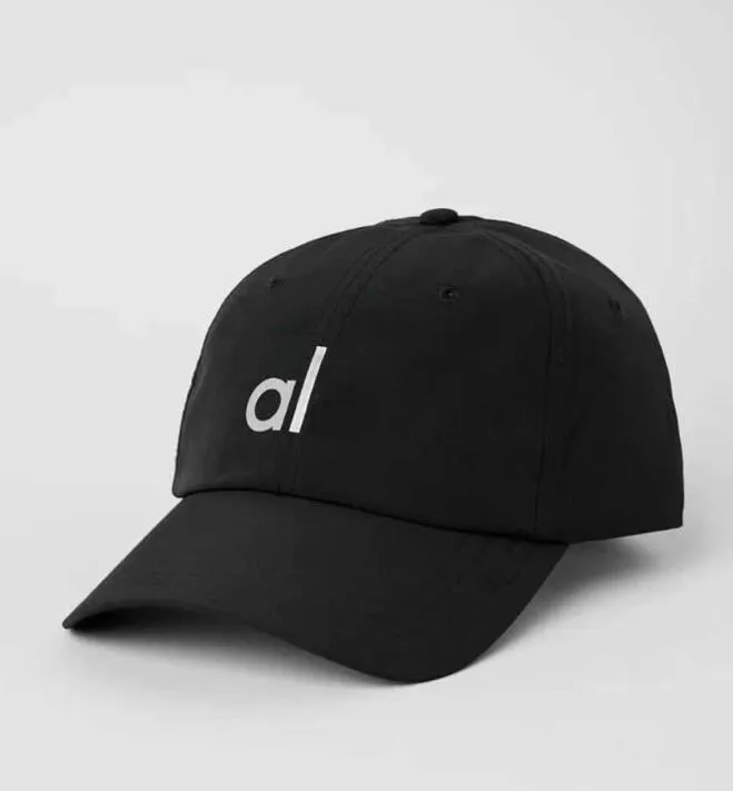 

Protect Your Skin in Style with Dunhuang Network's Chic and Minimalist Sun Hats