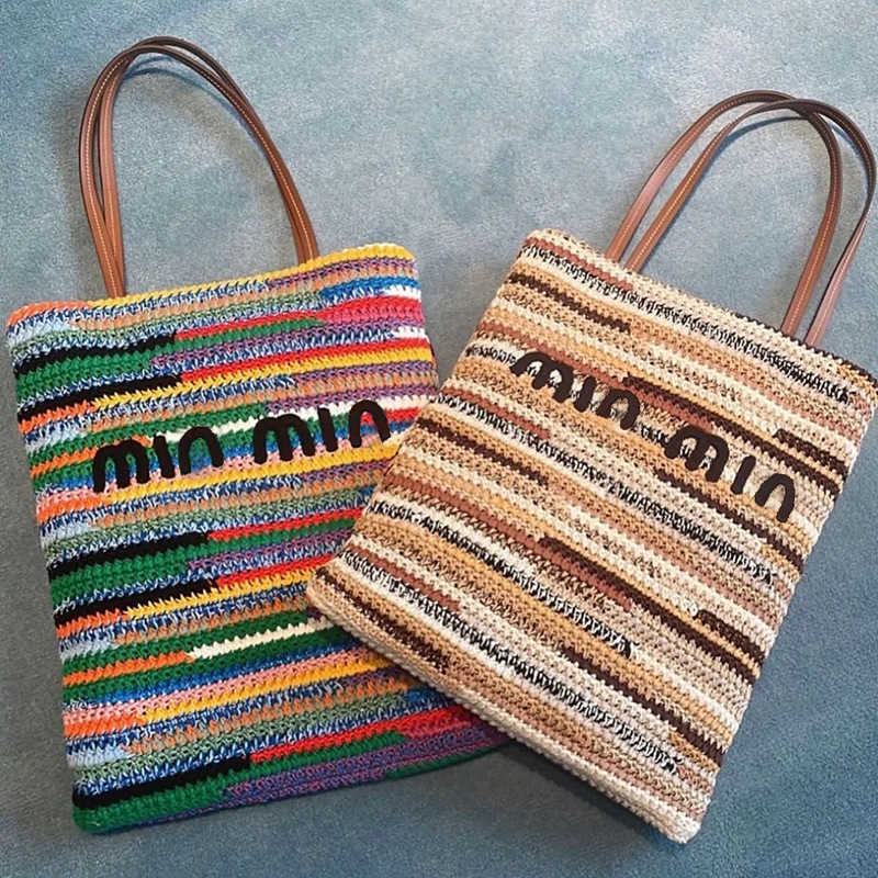 

2023 Spring/Summer New Versatile Stripe Straw Woven Bag One Shoulder Handbag Shopping Bag Large Capacity Mommy Bag New Trend 230621, Khaki2